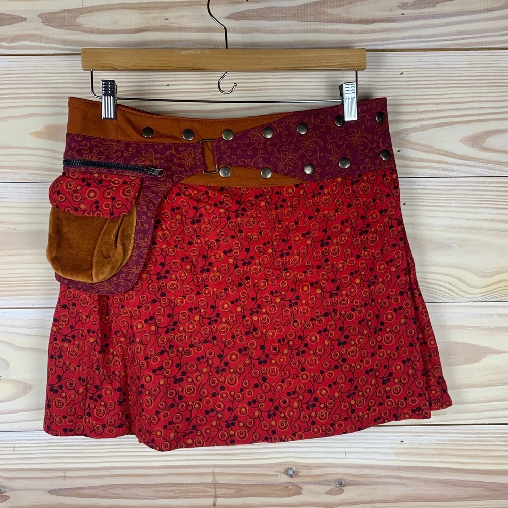Festival Ready Mini Skirt Womens 32" Red Floral Velor‎ Pouch Artsy Grunge